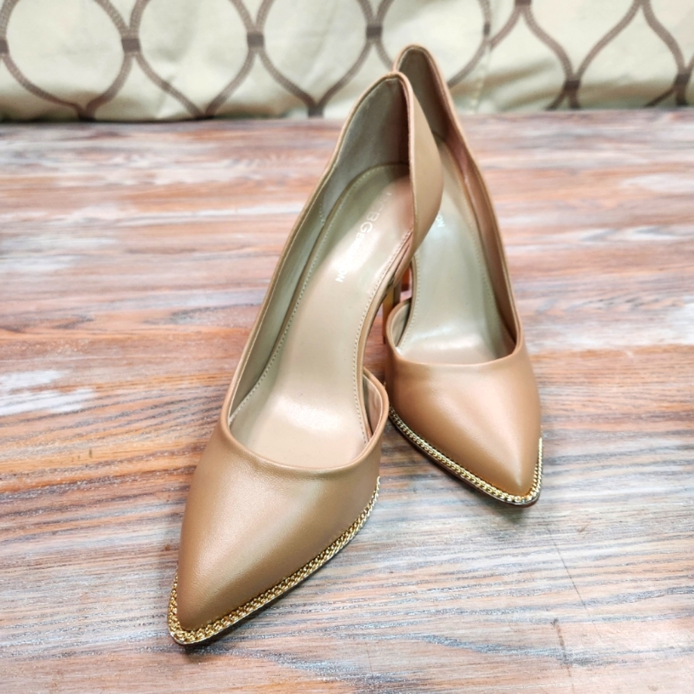 BCBGeneration Nude Heels with Metal Detail Around Toe Like New Size 8.5
